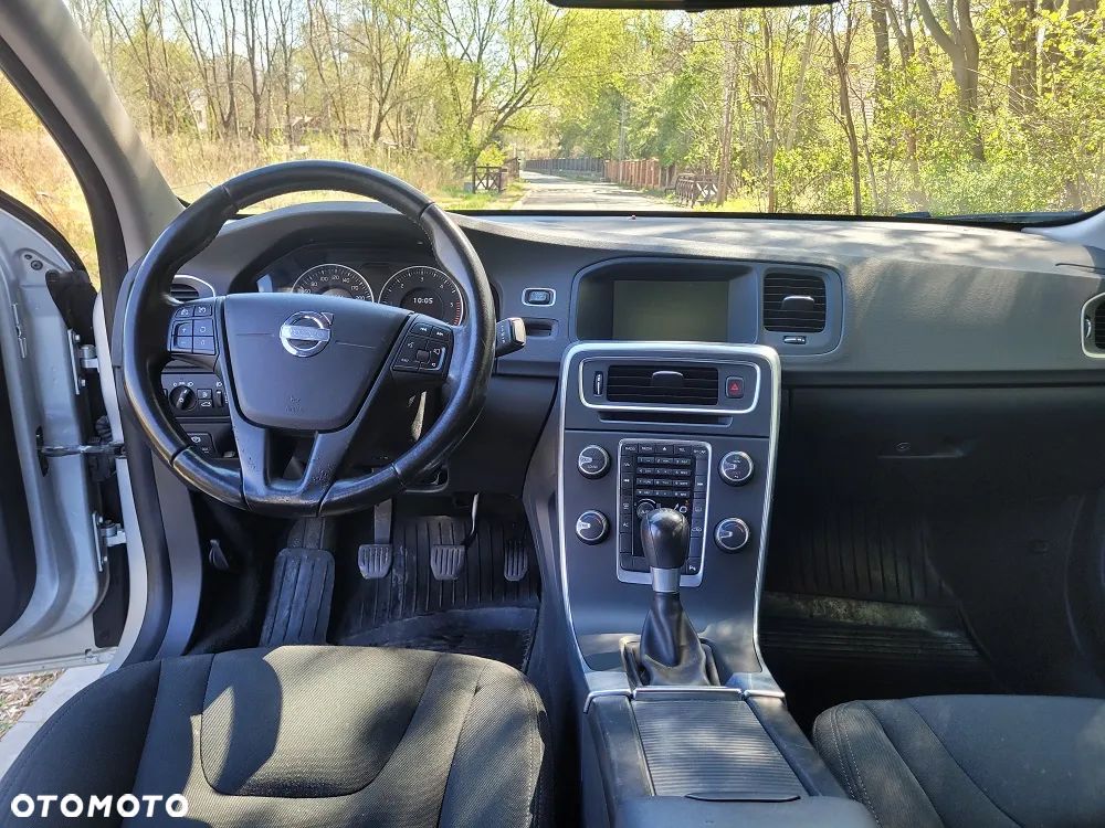 Volvo S60 DRIVe Kinetic - 9