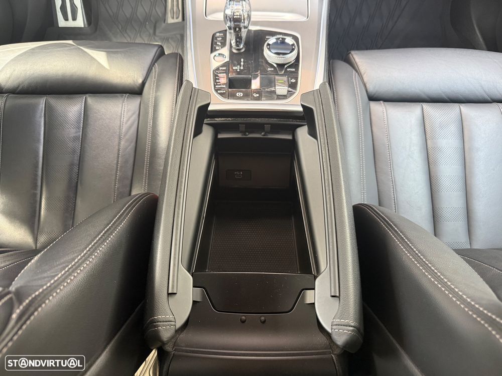 BMW X5 45 e xDrive Pack M - 29
