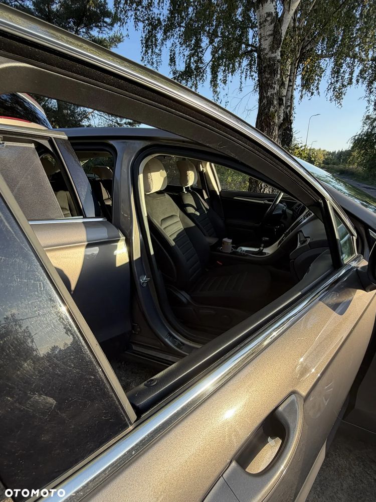 Ford Mondeo - 26