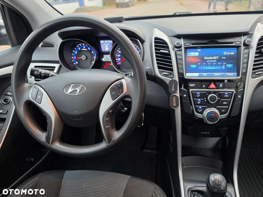 Hyundai i30 i30cw 1.4 Trend - 26