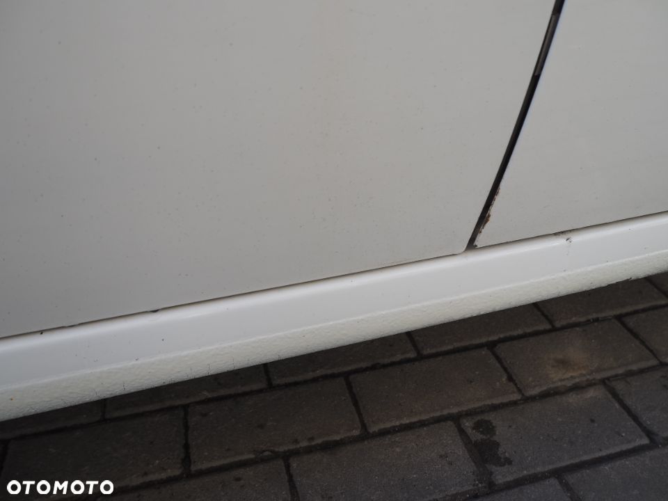 Drzwi Prawe Tylne Tył VW Polo Kolor: LB9A - 17
