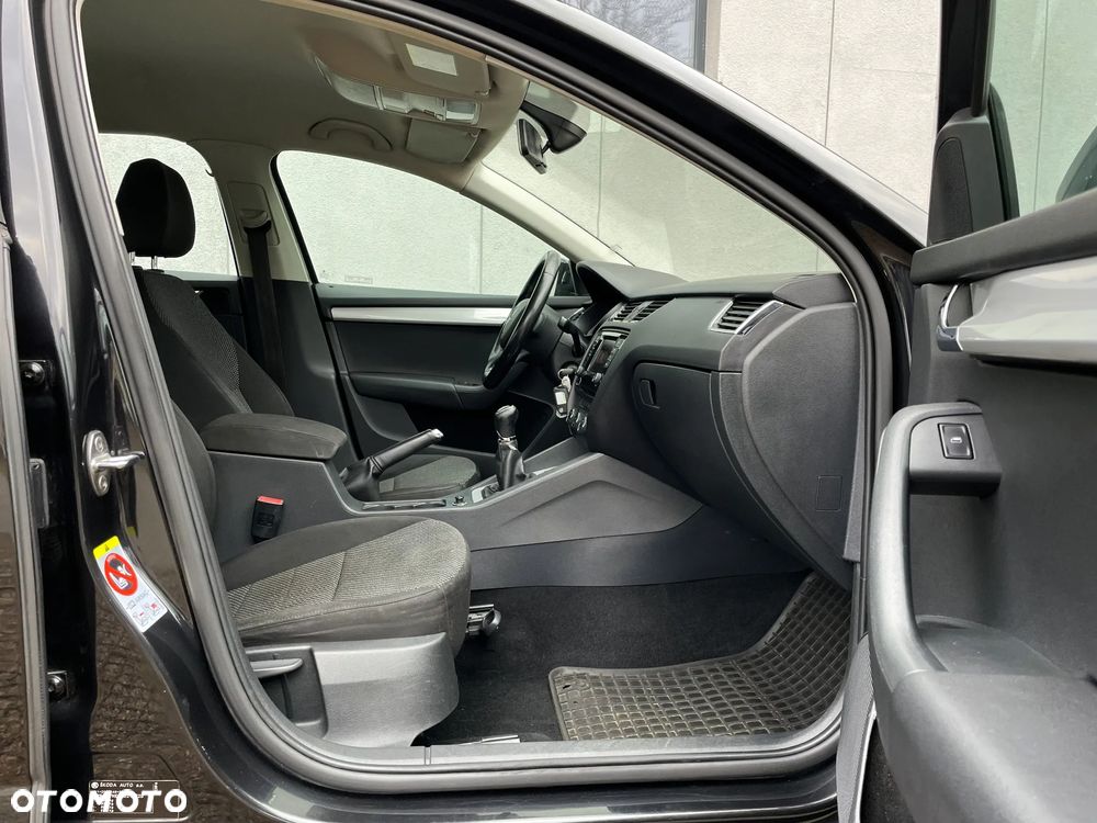 Skoda Octavia 1.4 TSI Ambition - 10