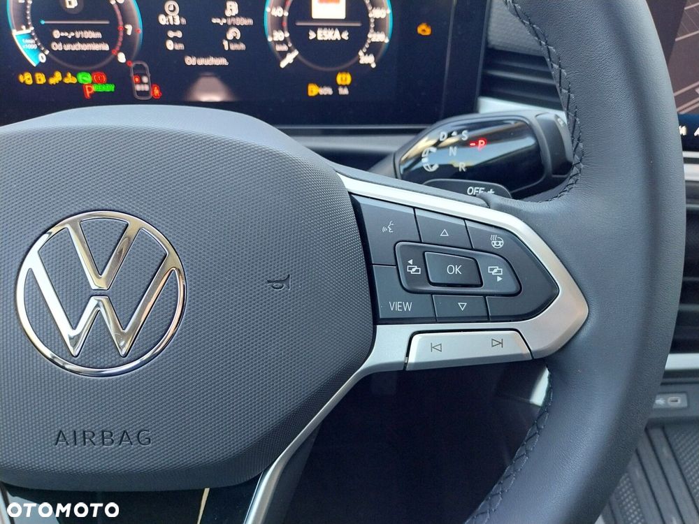 Volkswagen T-Roc - 10
