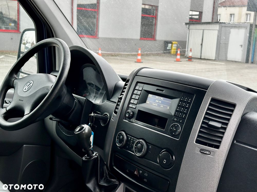 Volkswagen CRAFTER - 9