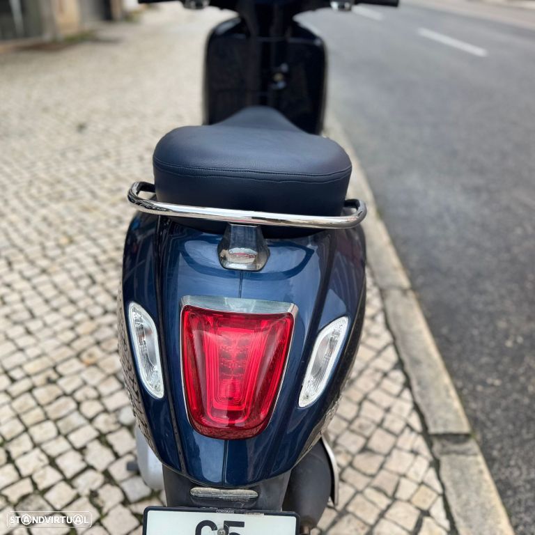 Vespa Primavera 125 - 16