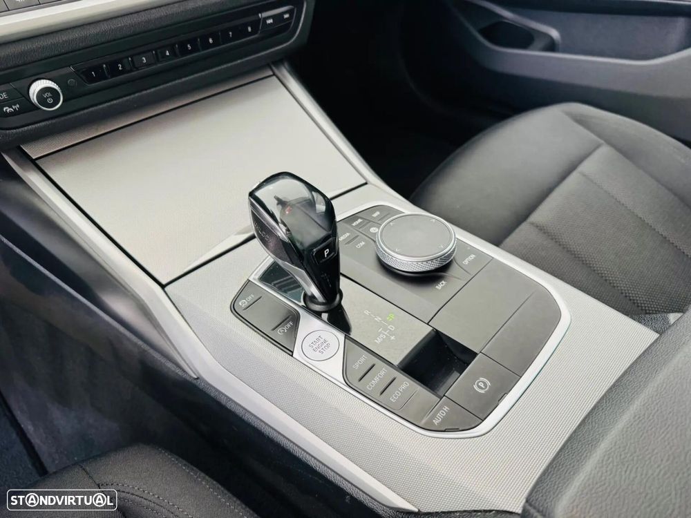 BMW 320 d Aut. Advantage - 33