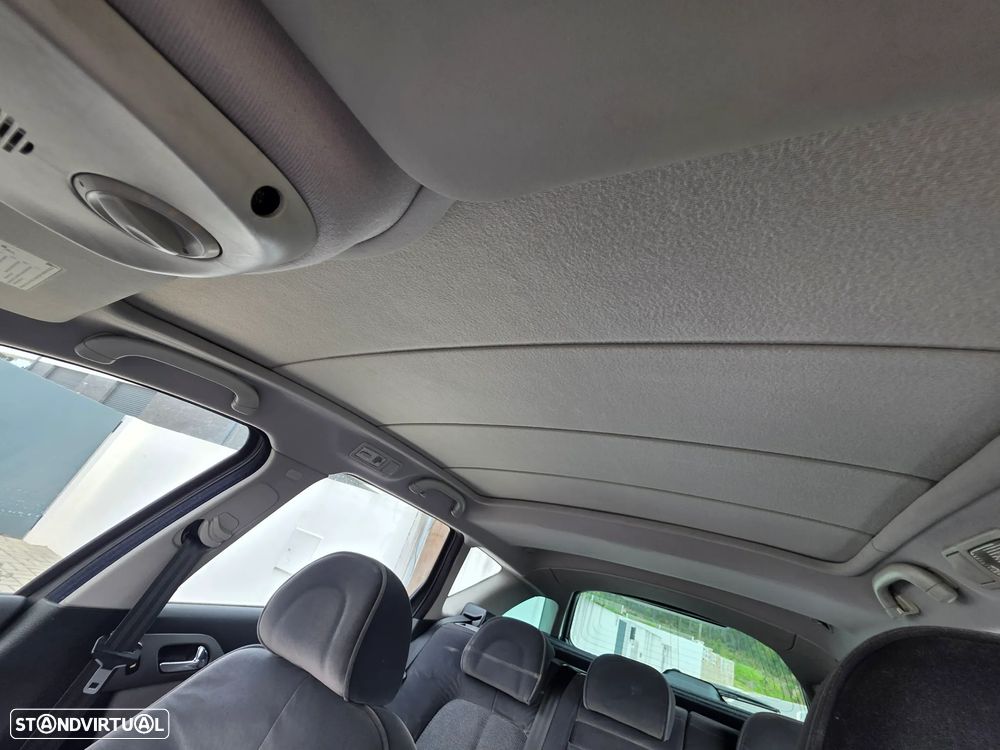 Peugeot 407 SW 2.0 HDi Executive - 5