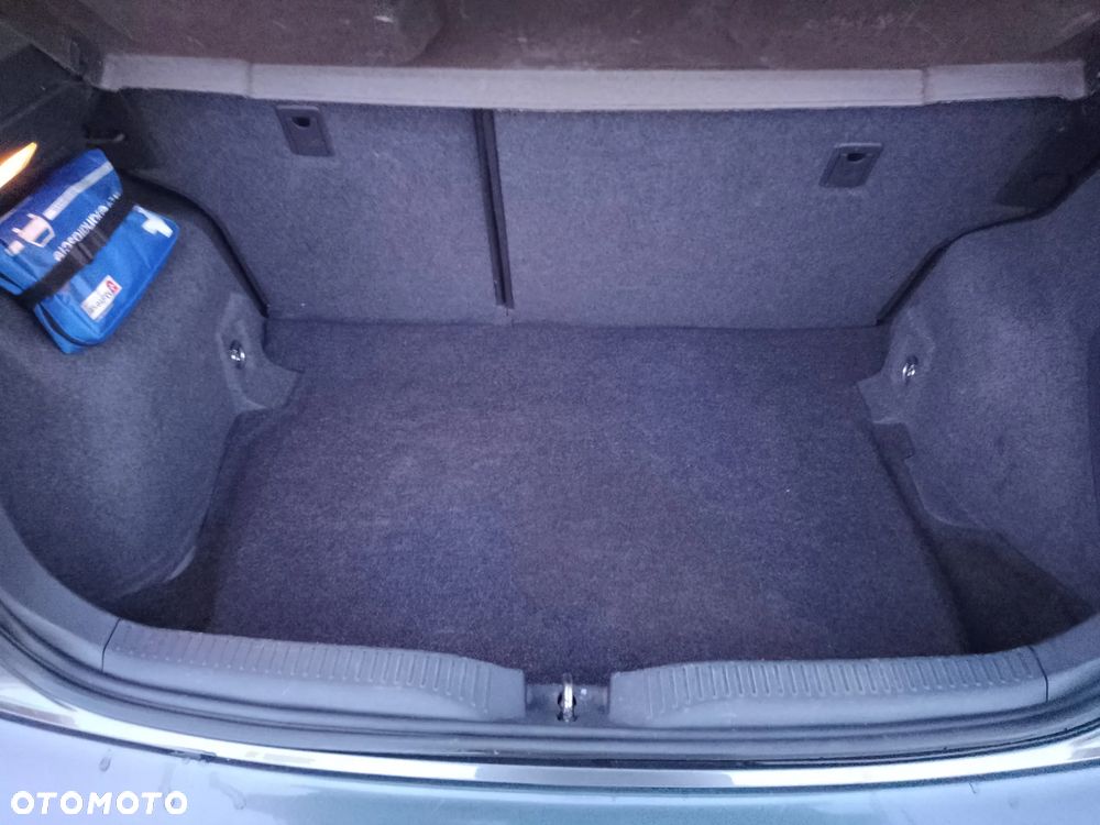 Toyota Auris 1.6 VVT-i Team - 8
