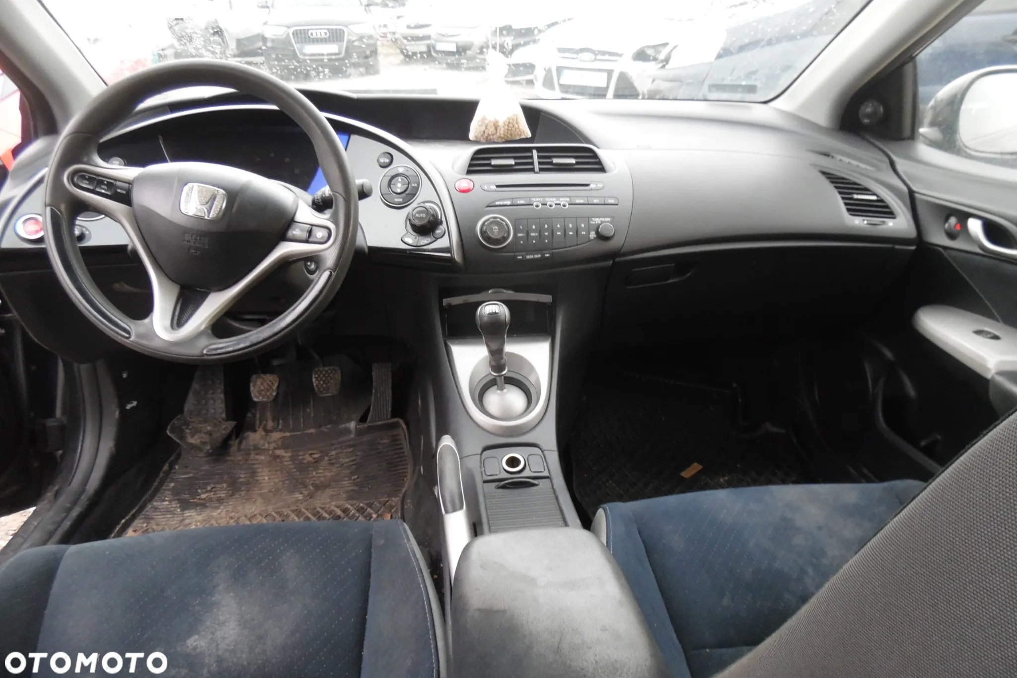 Honda Civic 1.8 Executive - 11