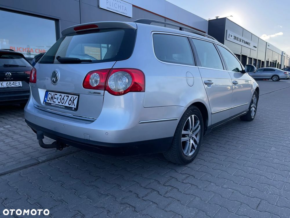 Volkswagen Passat Variant 2.0 TDI DPF BlueMot Comfortline - 5