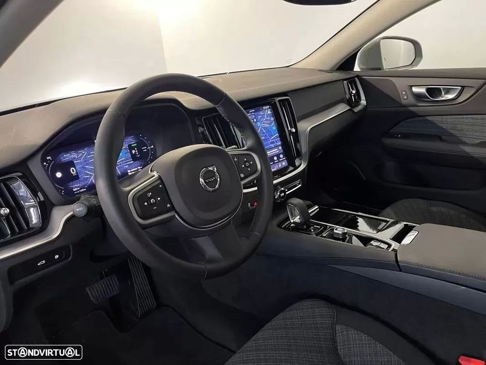 Volvo V60 2.0 T6 AWD TE Essential - 12