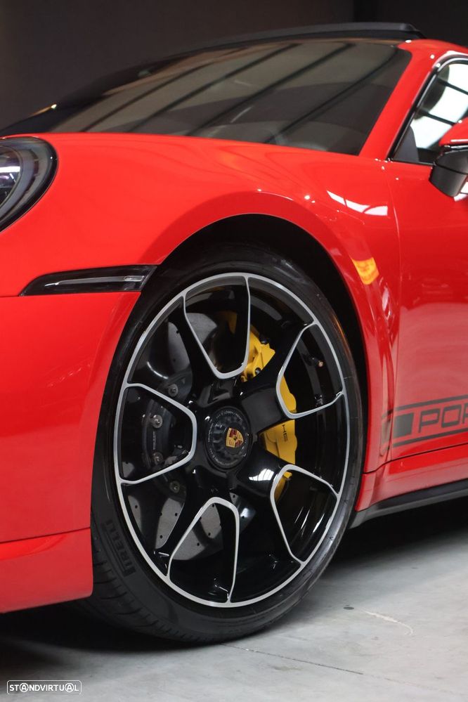Porsche 911 (992) Turbo S PDK - 16