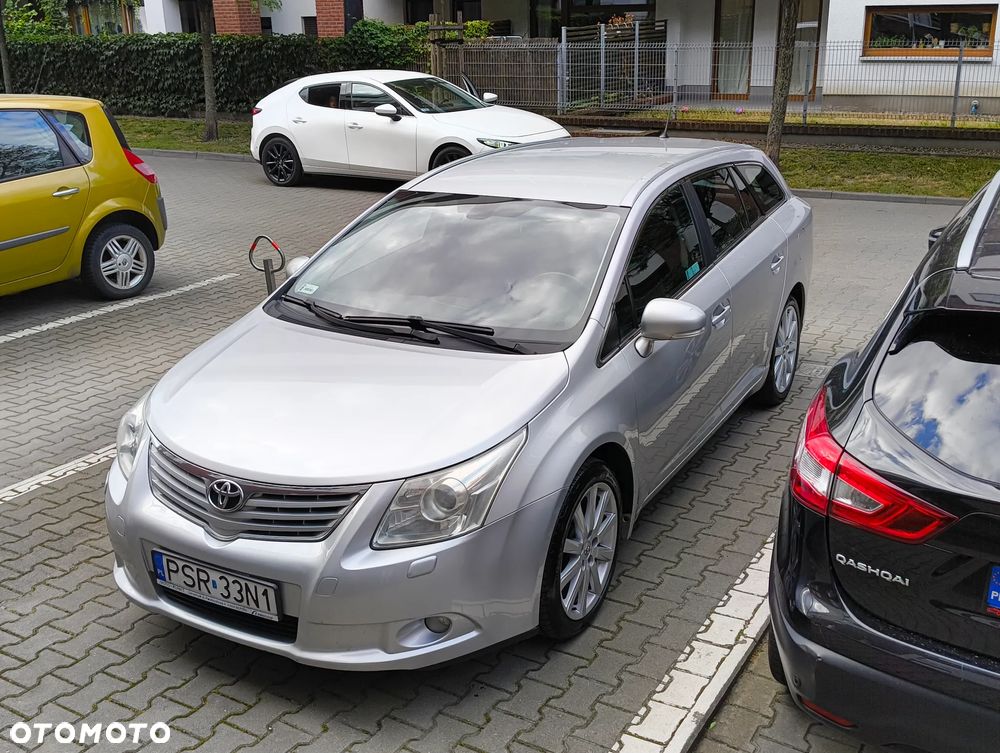 Toyota Avensis 1.8 Sol - 1