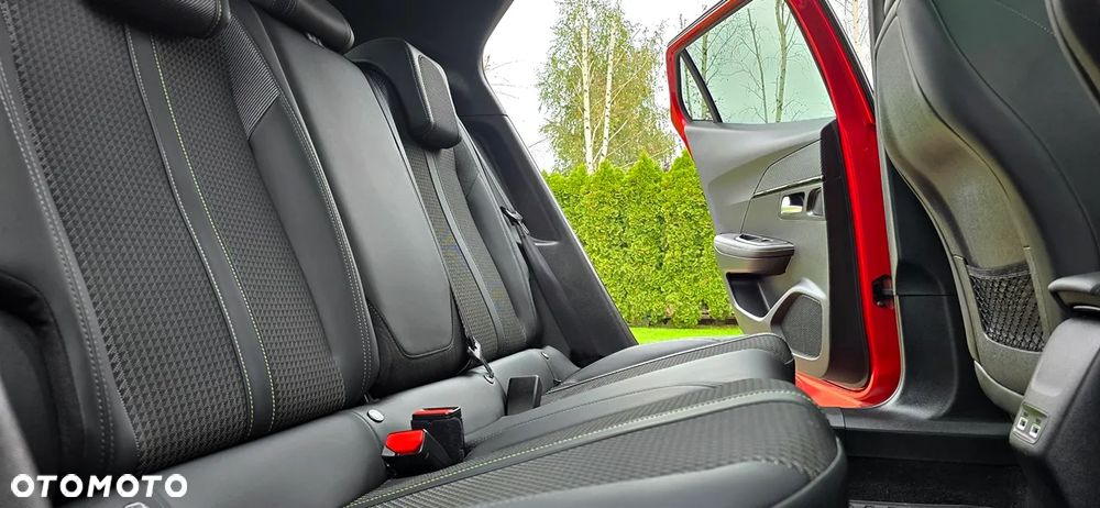 Peugeot 2008 1.2 PureTech GT Line S&S - 15