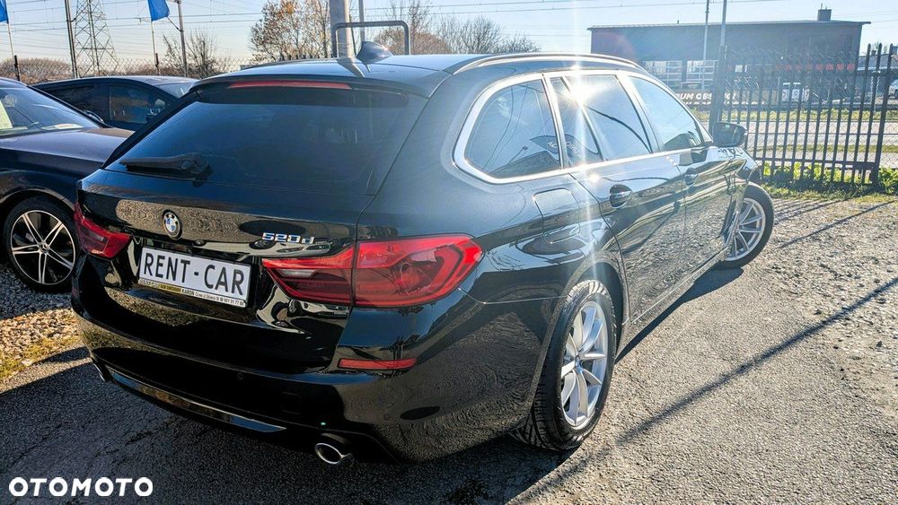 BMW Seria 5 520d Luxury Line sport - 12
