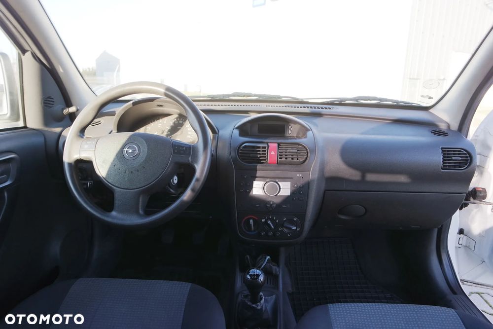 Opel Combo Tour - 11