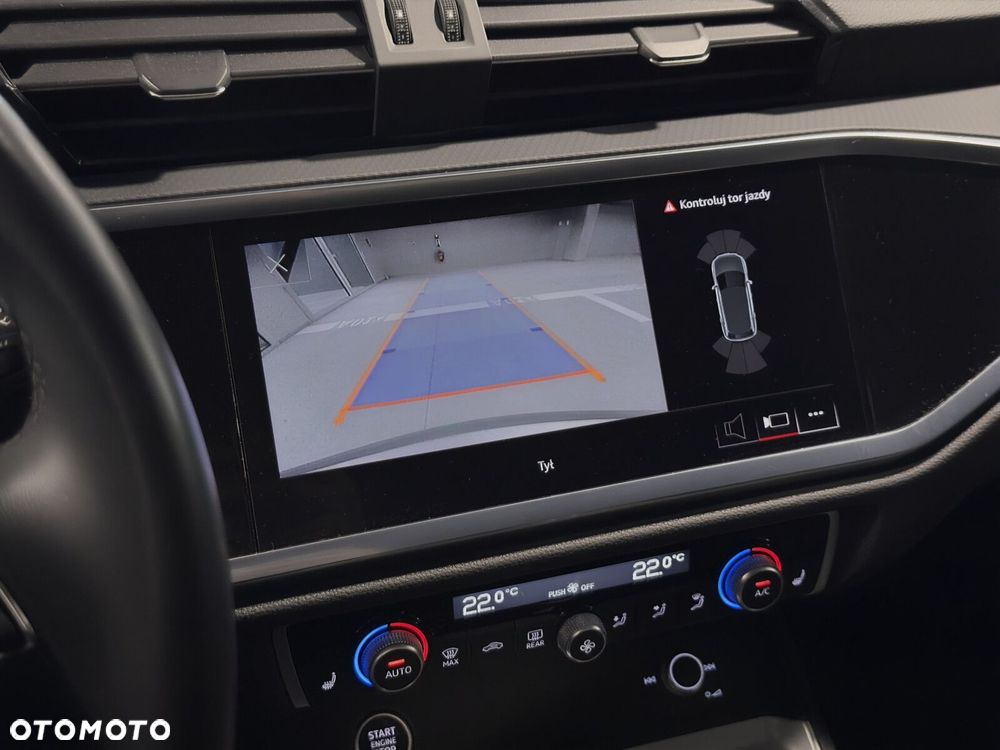 Audi Q3 - 18