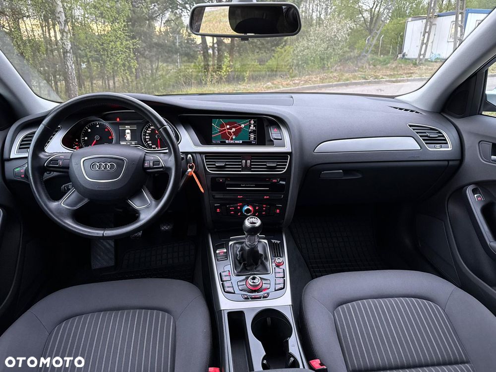Audi A4 Avant 2.0 TDI DPF Ambiente - 13
