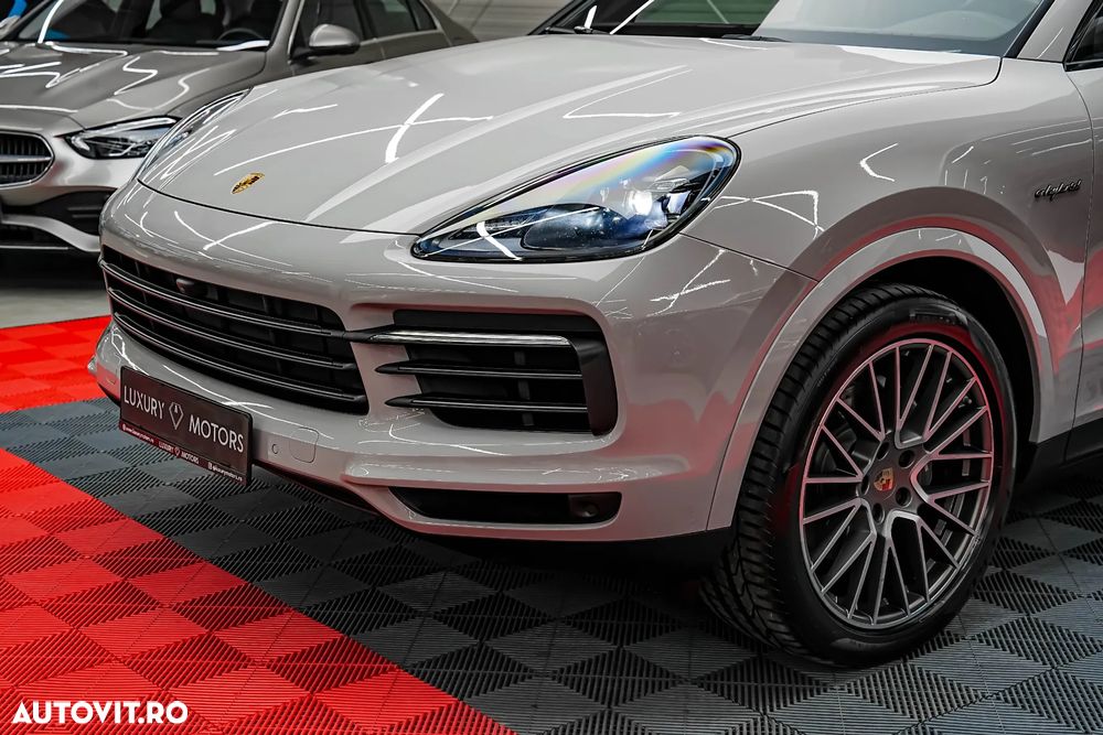 Porsche Cayenne Coupe E-Hybrid Tiptronic S Platinum Edition - 17