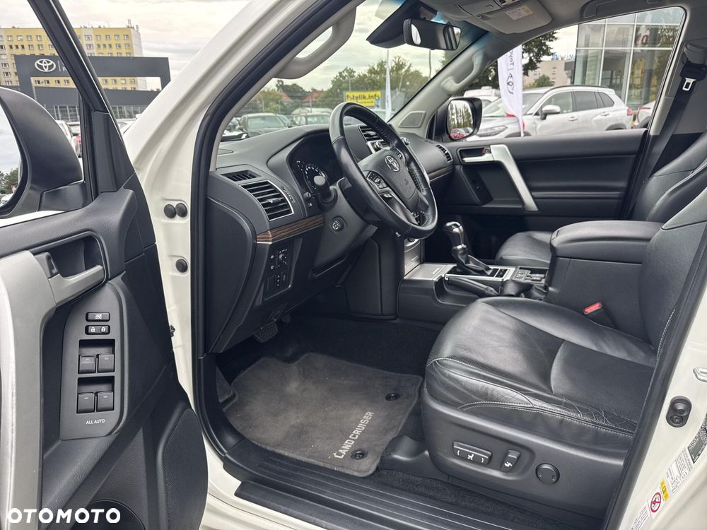 Toyota Land Cruiser LC 2.8 D-4D Invincible - 19