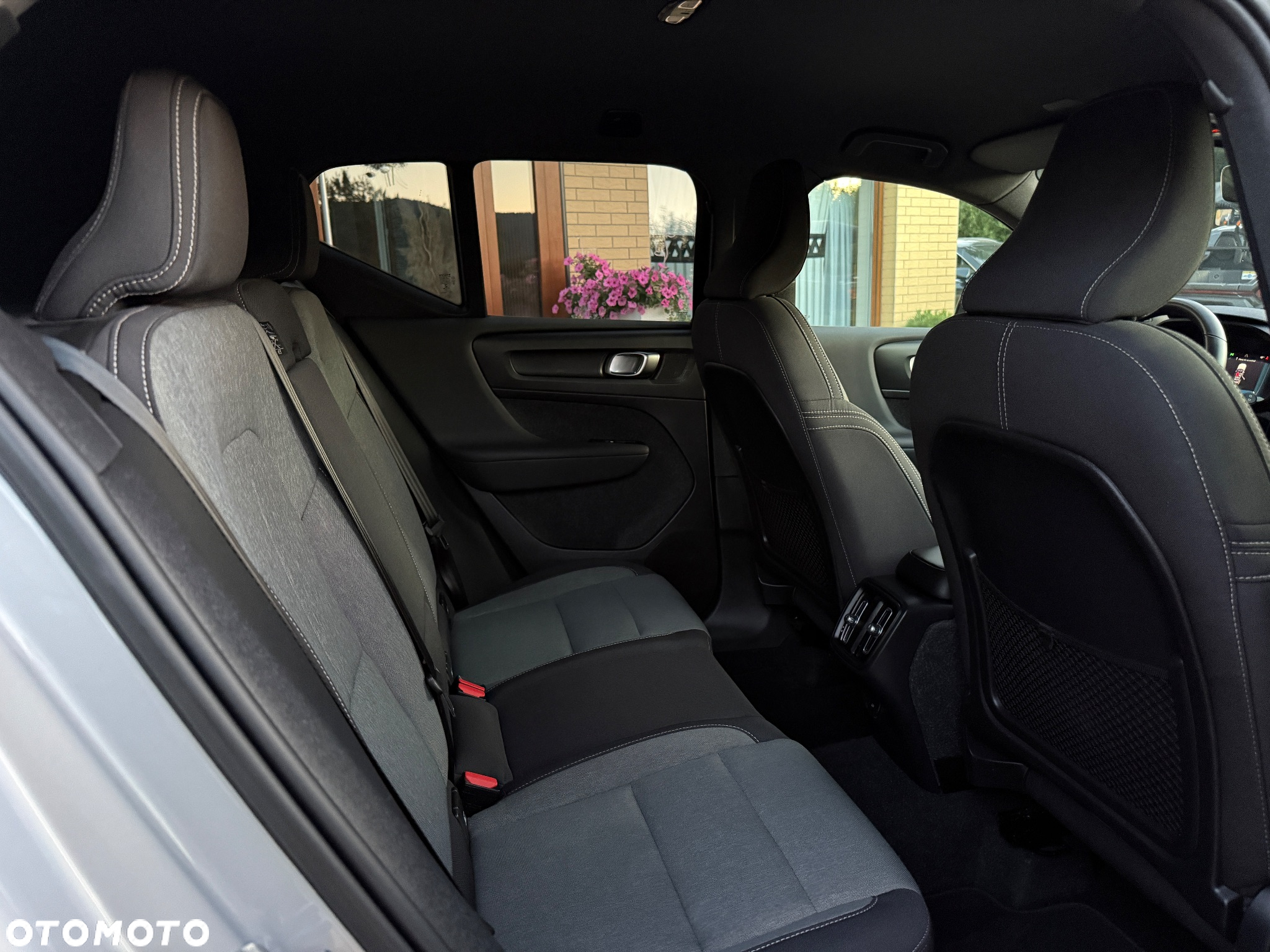 Volvo XC 40 B3 Ultimate Dark - 19