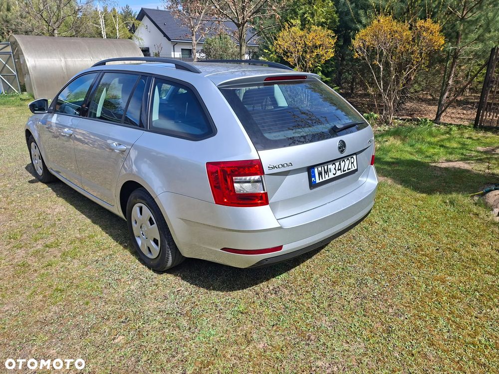 Skoda Octavia 1.6 TDI Ambition - 4
