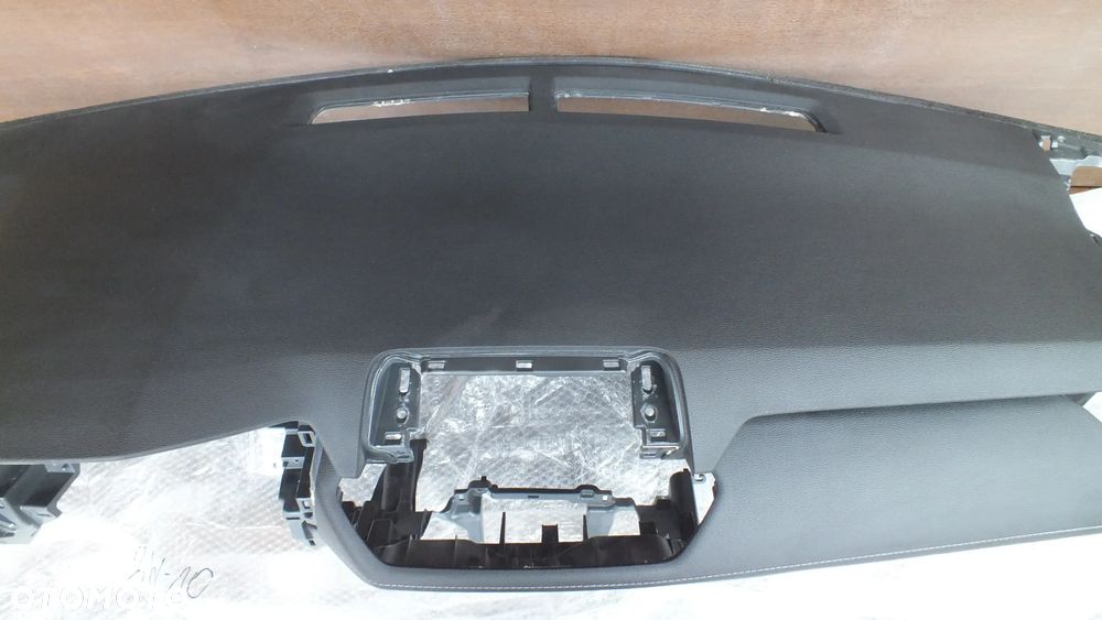Deska konsola Toyota Rav 4   V - 5