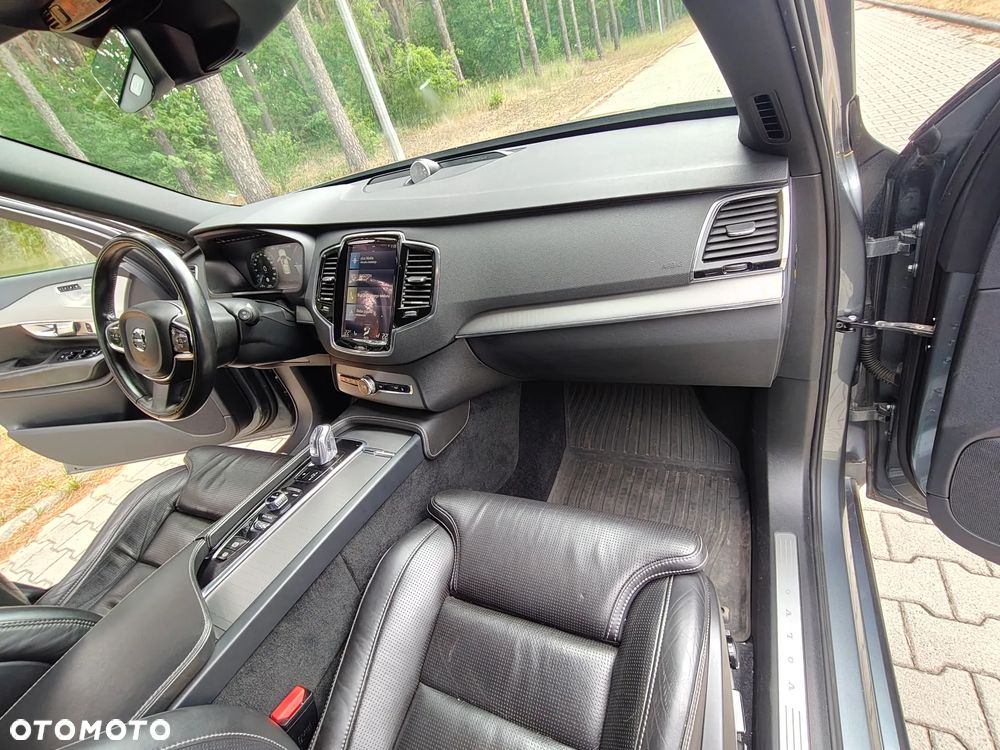 Volvo XC 90 T8 AWD Plug-In Hybrid Inscription 7os - 32