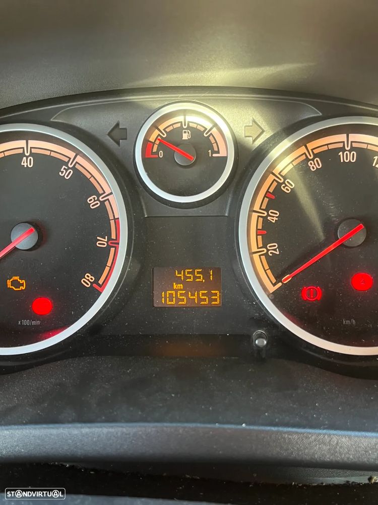 Opel Corsa 1.2 Flex Fuel - 3