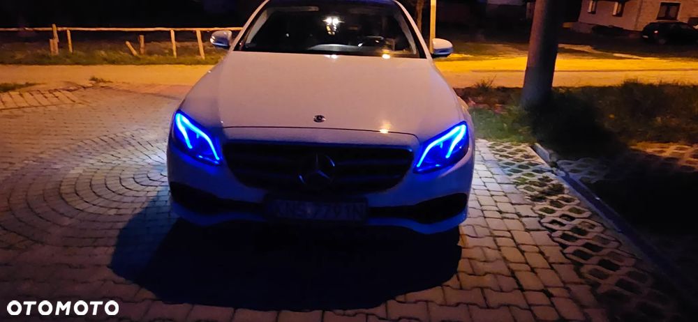 Mercedes-Benz Klasa E 220 d 4-Matic Business Edition 9G-TRONIC - 26
