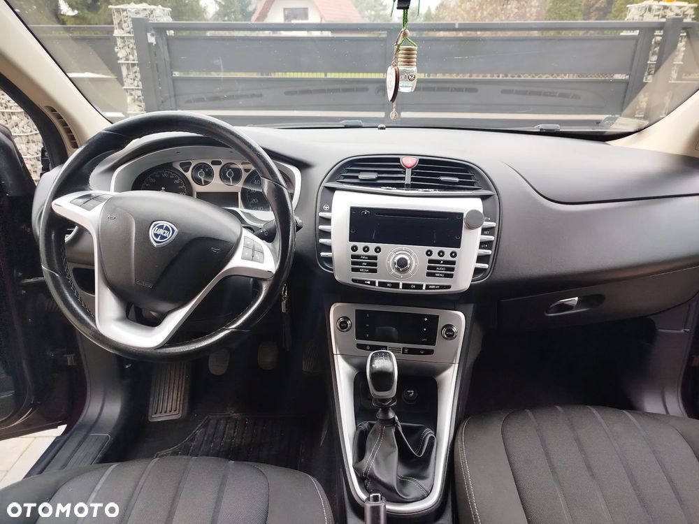 Lancia Delta 1.4 T-Jet Silver - 11