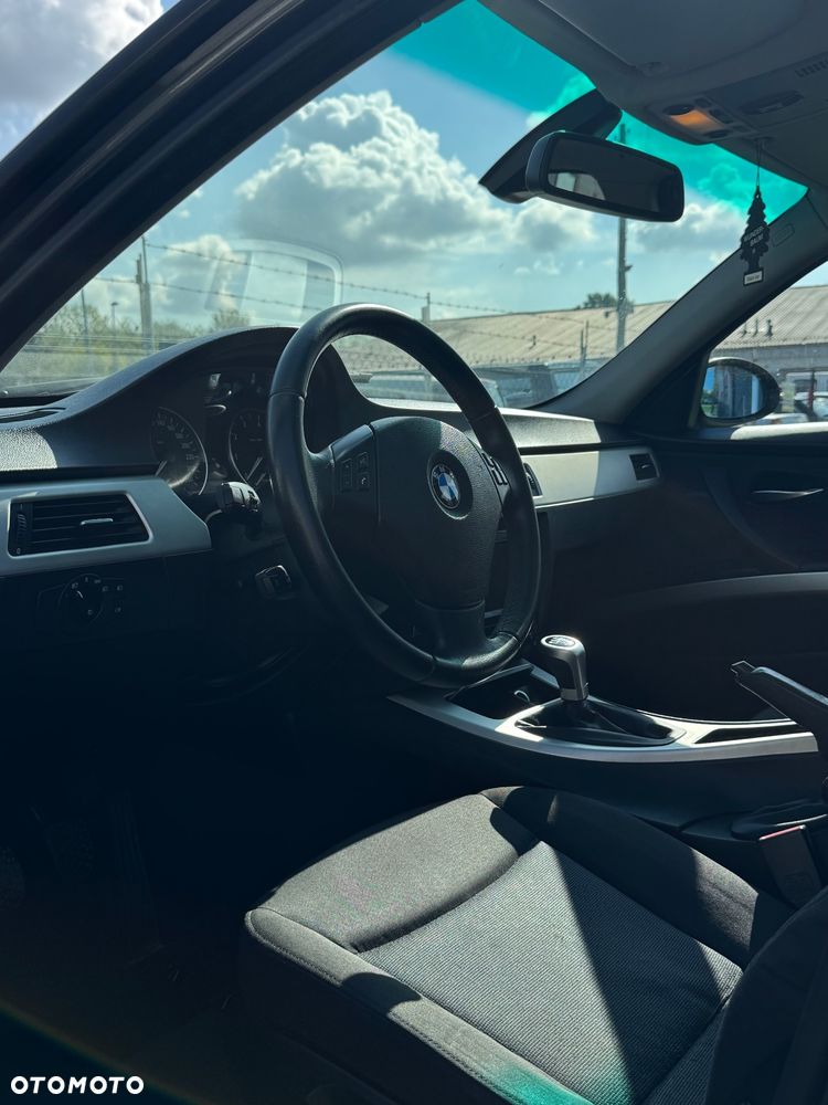 BMW Seria 3 - 13