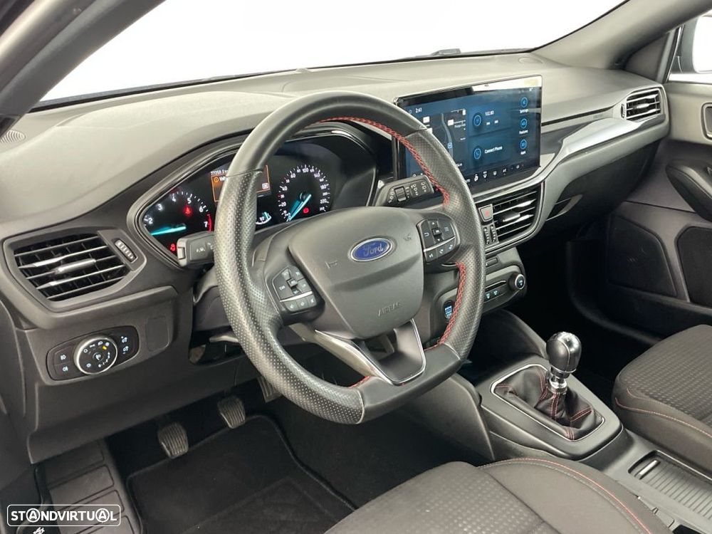 Ford Focus 1.0 EcoBoost MHEV ST-Line - 15