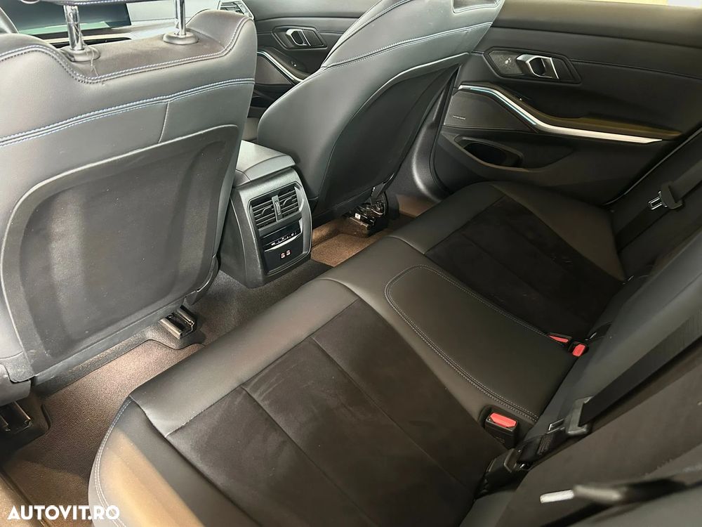 BMW Seria 3 330e xDrive AT PHEV - 14