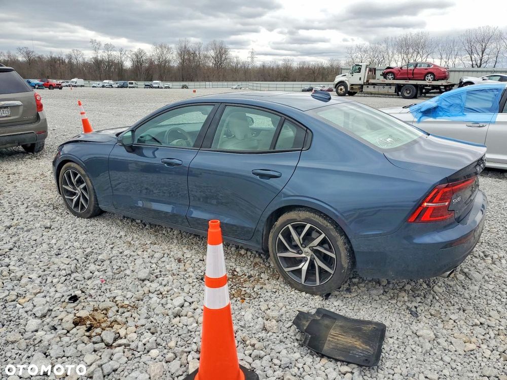 Volvo S60 T6 AWD Momentum Pro - 2