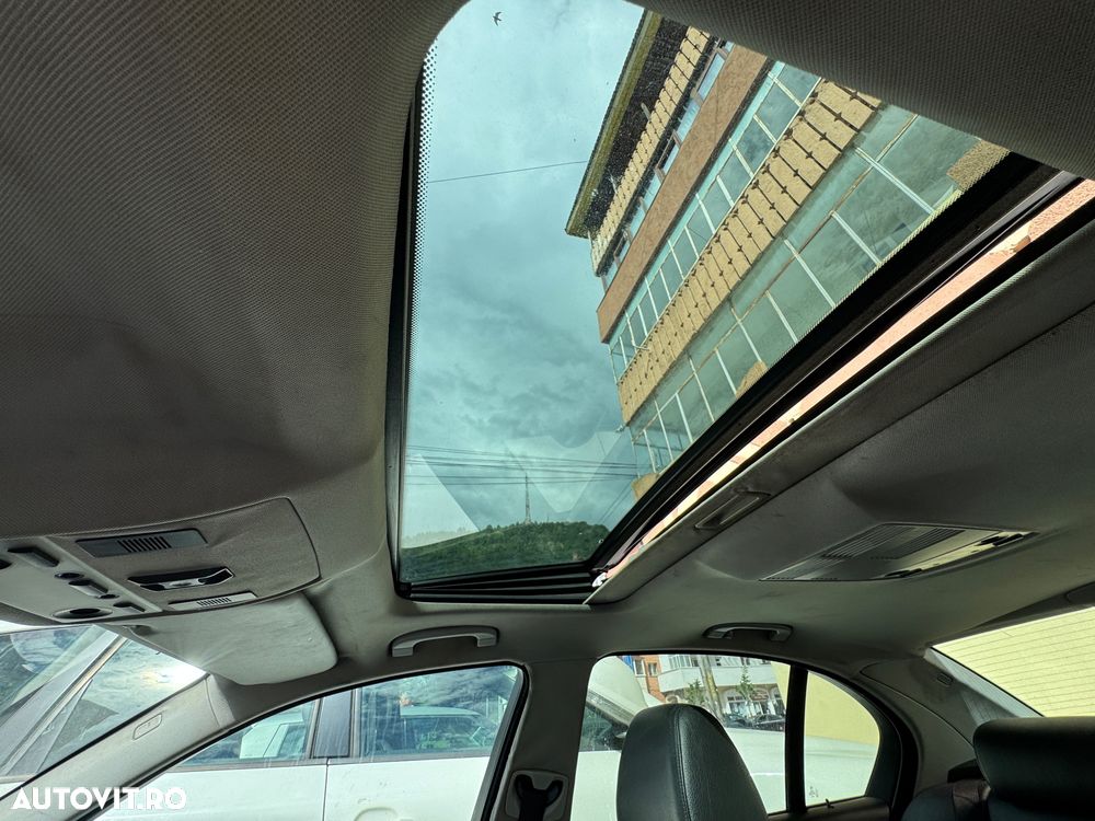 BMW Seria 5 525d Aut. - 16