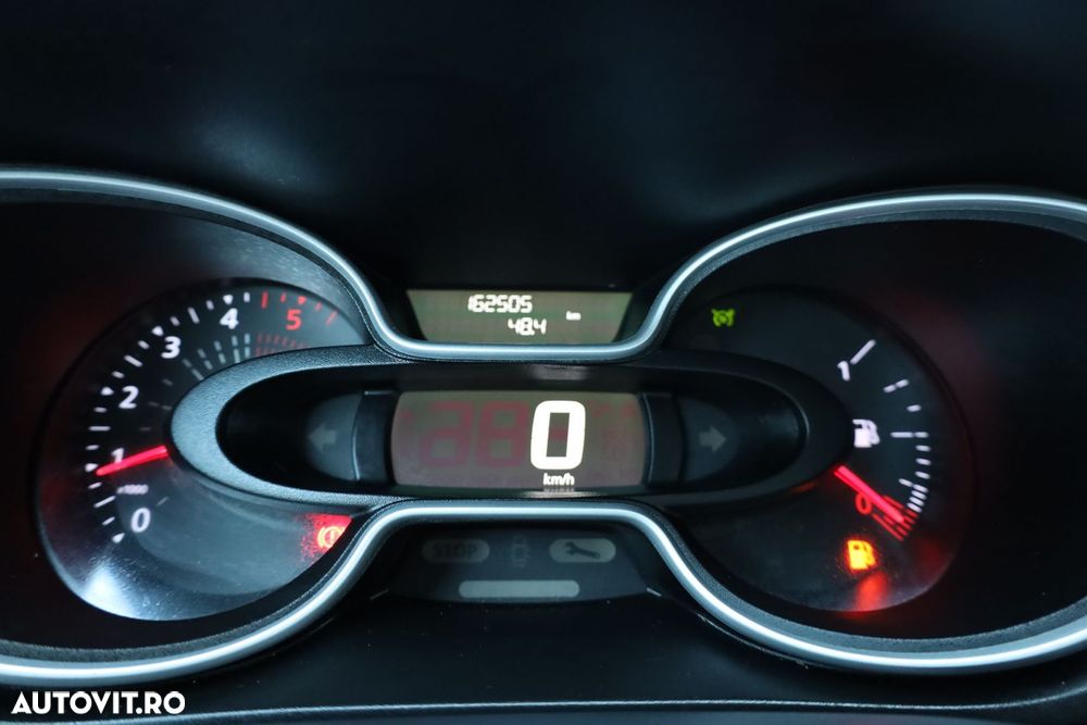 Renault Trafic - 16
