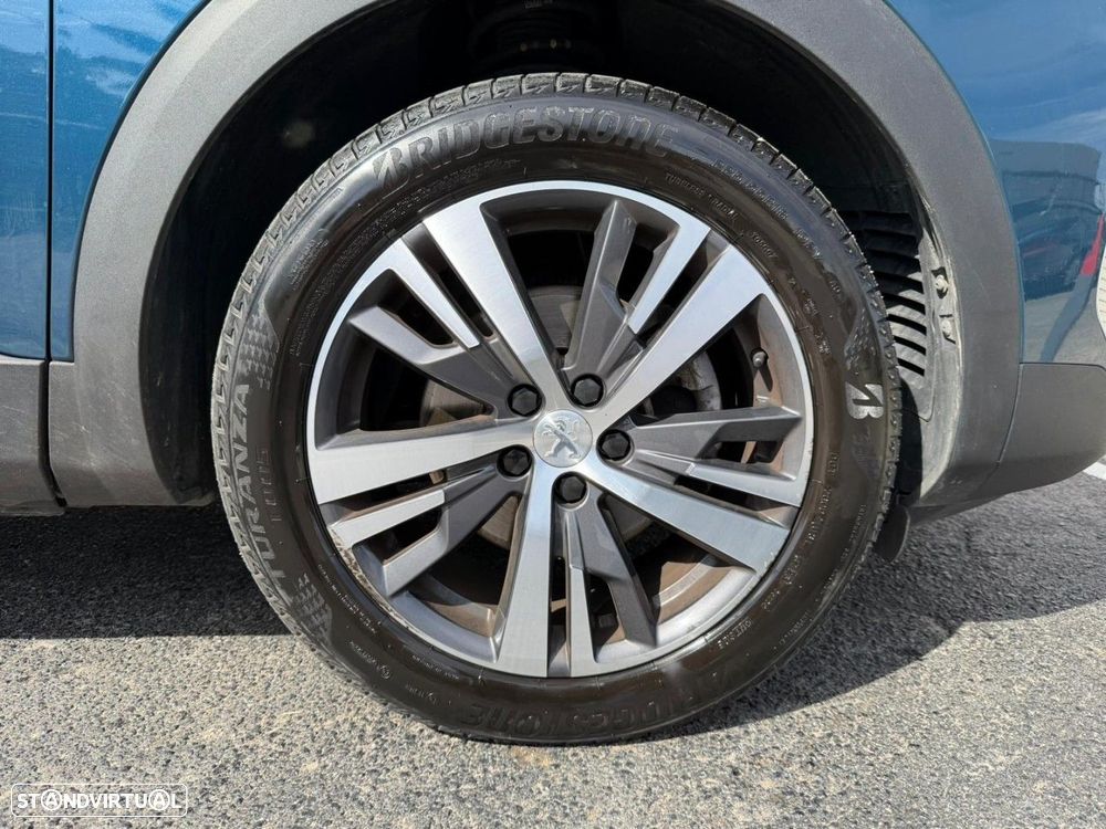 Peugeot 3008 1.2 PureTech Allure Pack EAT8 - 8