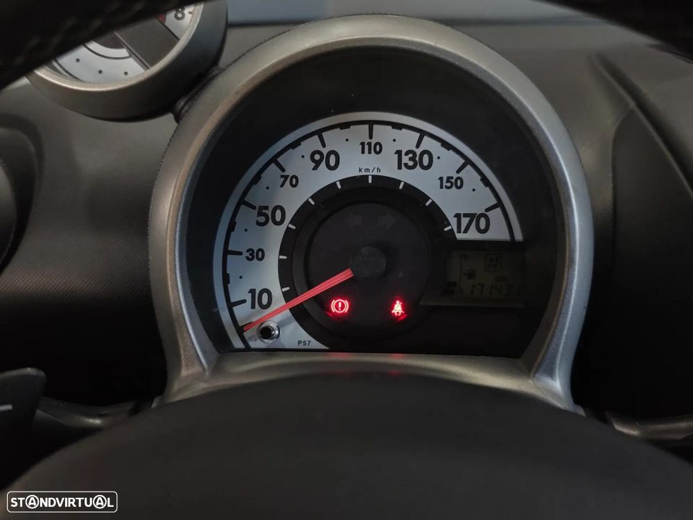 Peugeot 107 1.0 Sportium 2-Tronic - 46