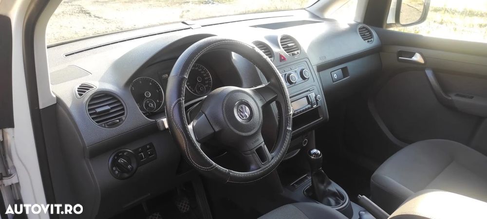 Volkswagen Caddy 1.6 TDI BlueMotion - 16