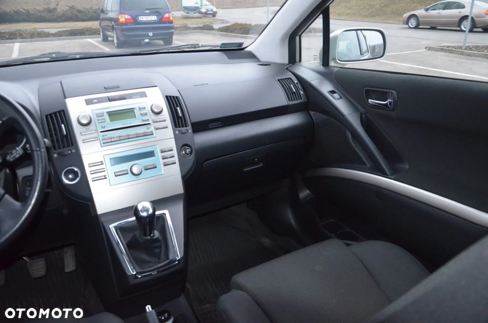Toyota Corolla Verso 2.0 D-4D Sol - 8
