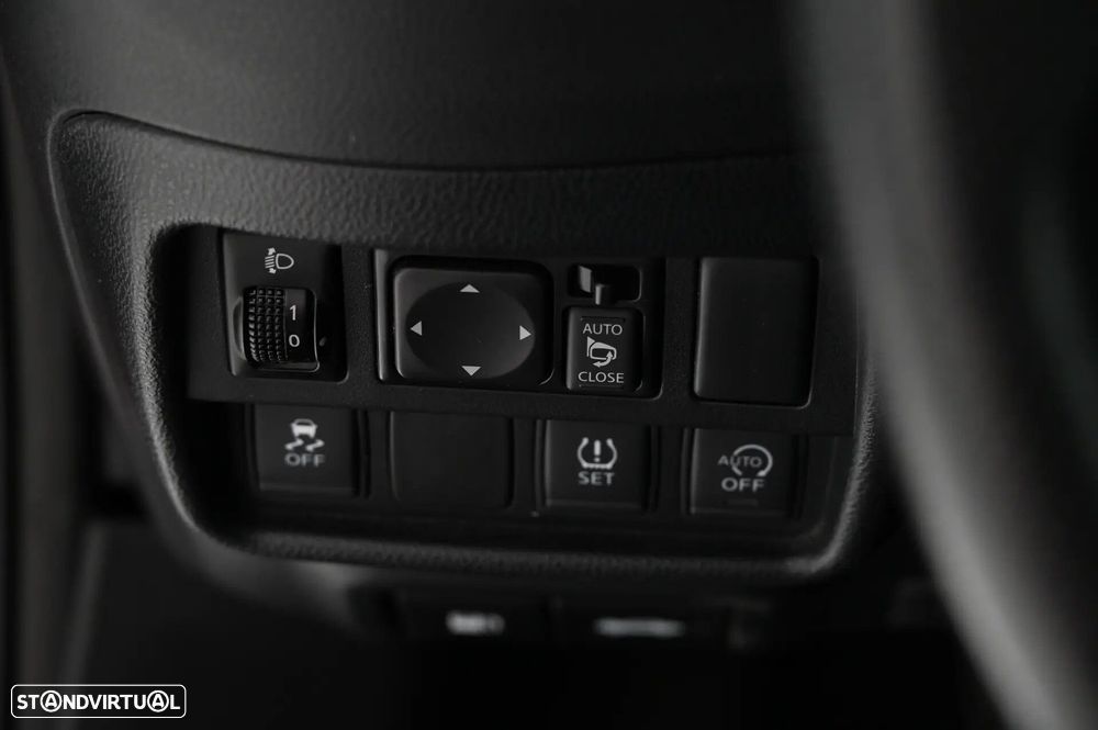 Nissan Juke 1.2 DIG-T N-Connecta - 25