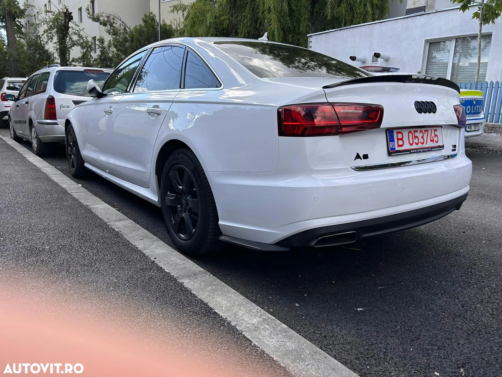 Audi A6 Avant 2.0 TDI Ultra DPF S tronic - 4