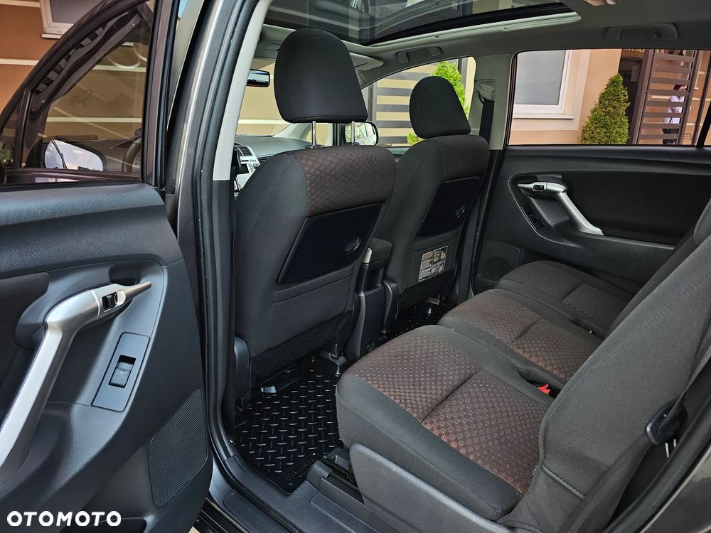 Toyota Verso 1.8 5-Sitzer Comfort - 11