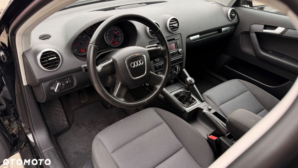 Audi A3 Sportback - 6