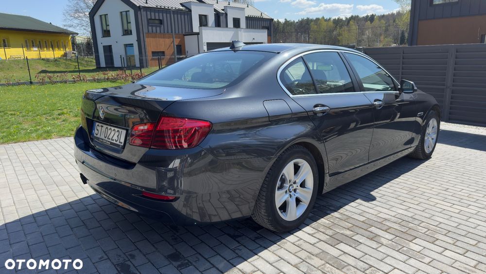 BMW Seria 5 528i xDrive Modern Line - 6