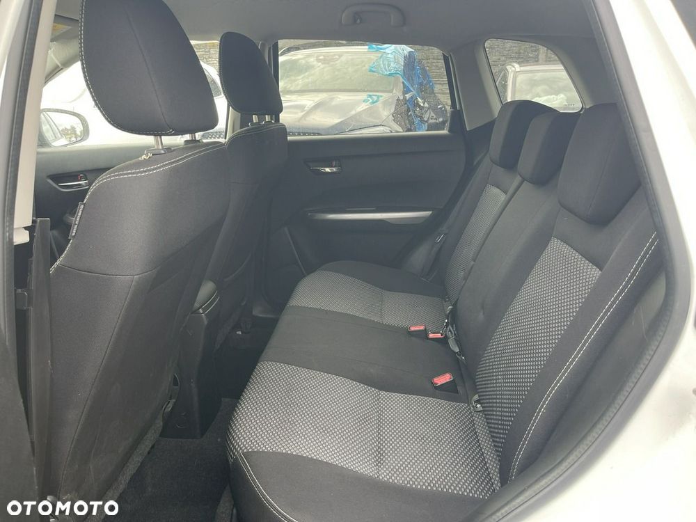 Suzuki Vitara 1.4 Boosterjet Hybrid Automatik Comfort - 9