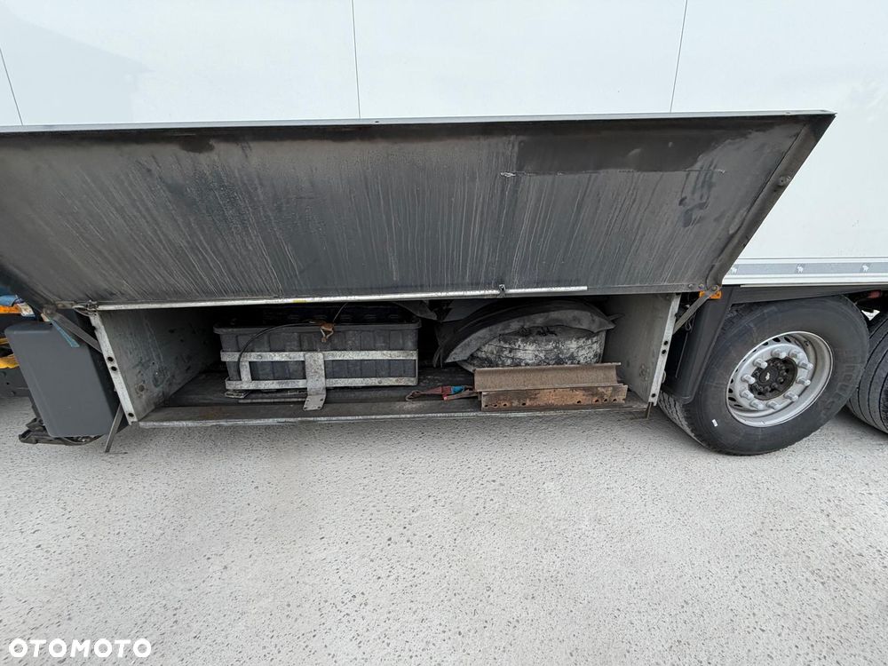 Schmitz Cargobull SCB*S3B - 11