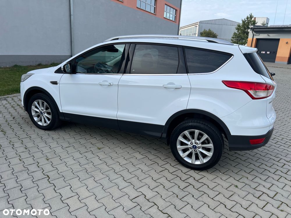 Ford Kuga 2.0 TDCi 2x4 Titanium - 11