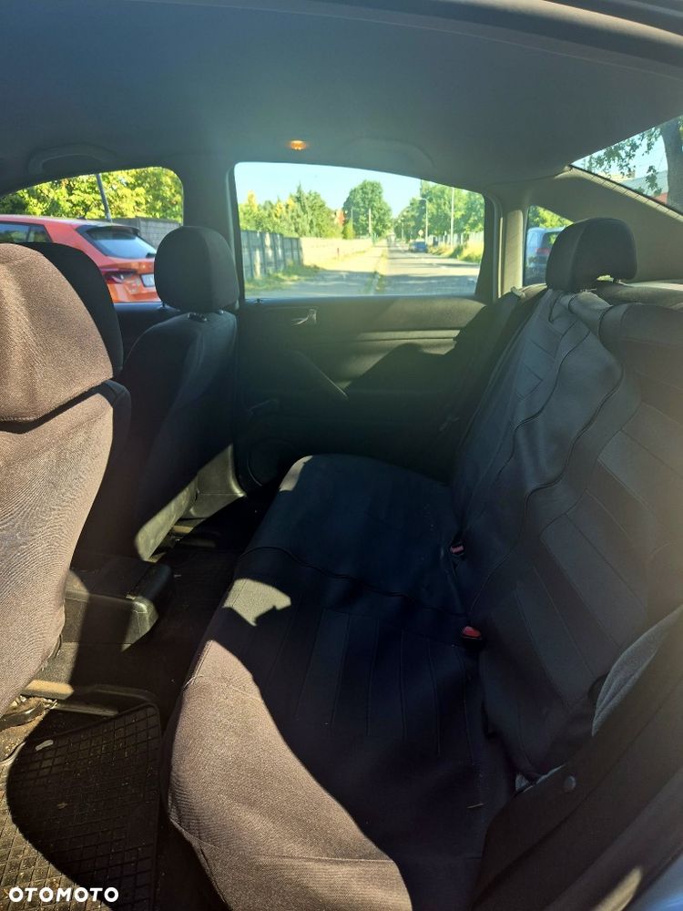 Volkswagen Passat - 4